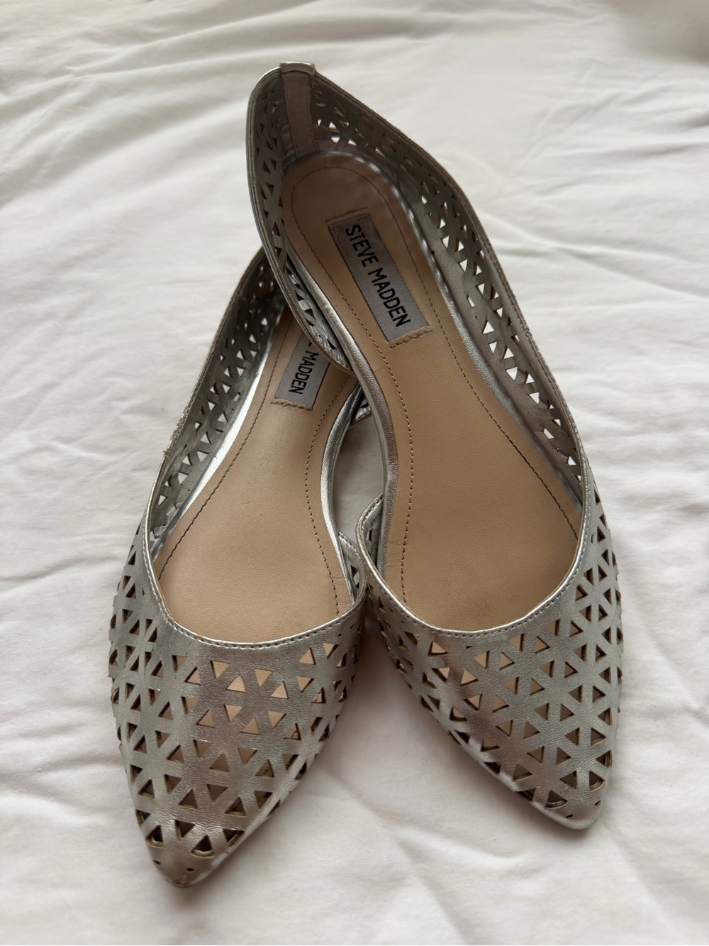 Steve Madden Evelyne Silver Metallic Laser Cut Pointed Toe Flats Size 7